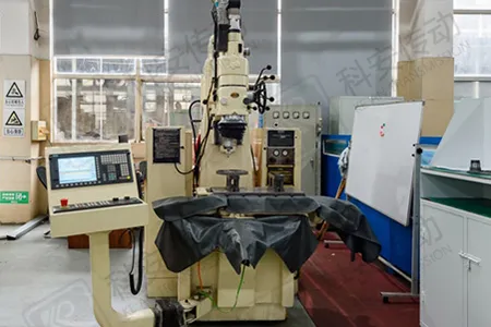 Rectifieuse de gabarits CNC MOORE G18 (États-Unis)  