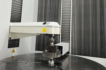 Centre de mesure d’engrenages Gleason 1500GMM (USA) 